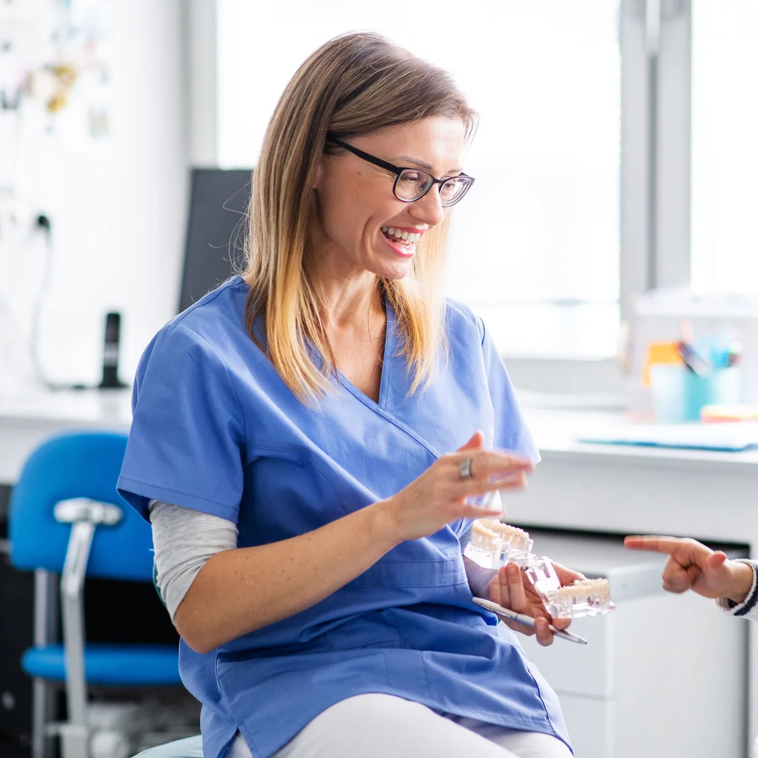 about-us2.jpg dental clinic in gurgaon